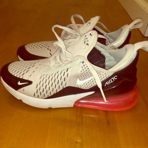 Nike Air Max 270 Big kids shoe 
Size 5.5Y